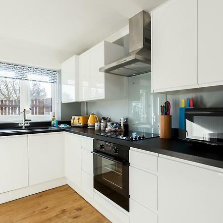 Vila Fantasea Poole Exteriér fotografie