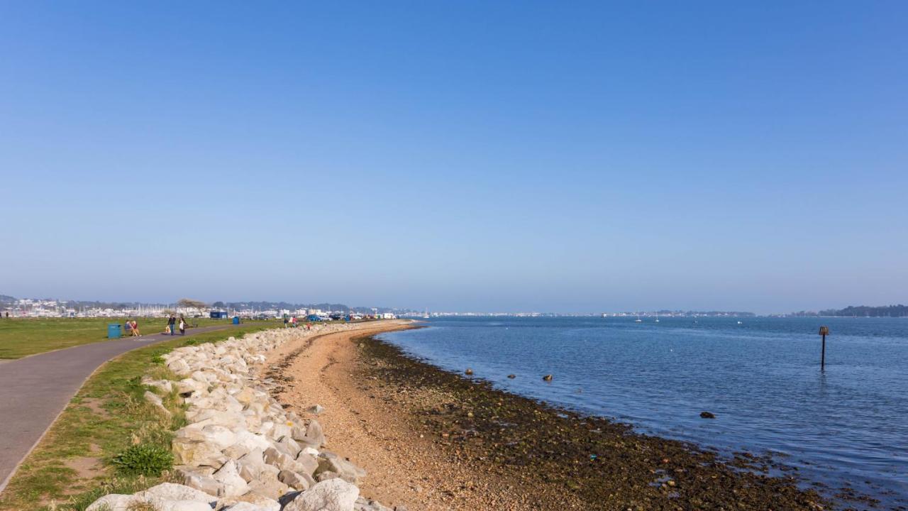 Vila Fantasea Poole Exteriér fotografie