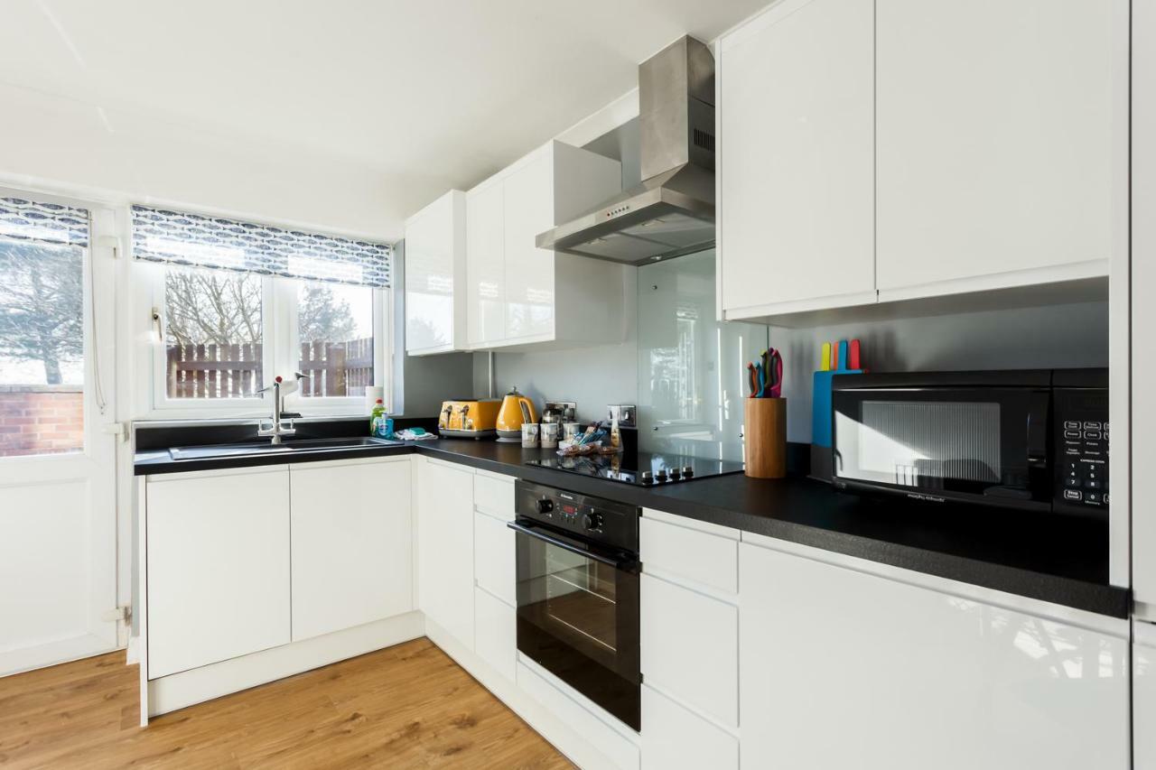 Vila Fantasea Poole Exteriér fotografie
