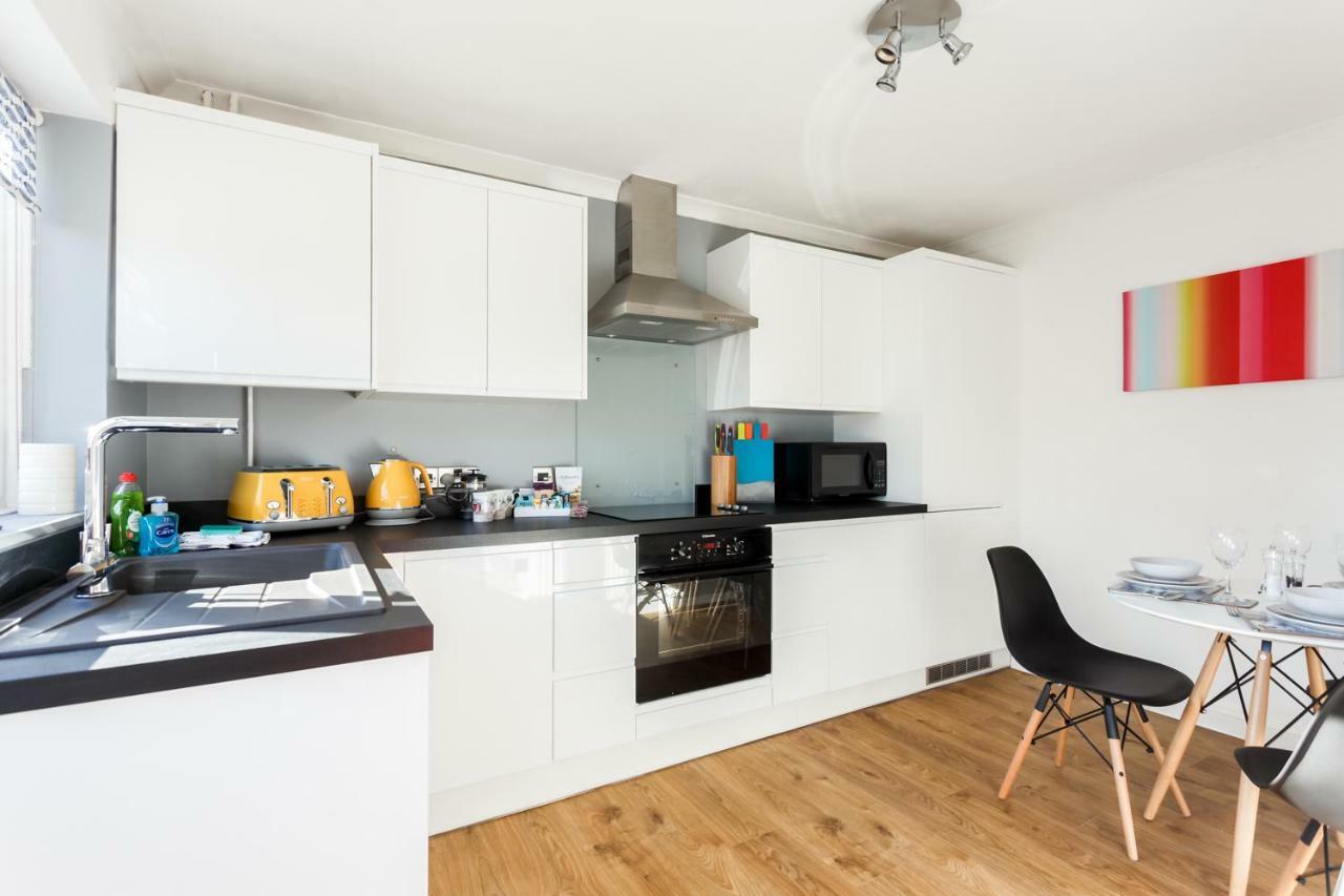 Vila Fantasea Poole Exteriér fotografie